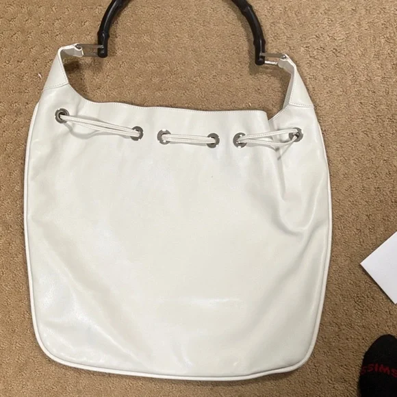 Gucci White Leather Drawstring Shoulder Bag with Bamboo Handle-Bag new - Picture 4 of 16
